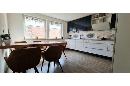 Zwei Häuser zum Preis von einem - modernisiert, PV-Anlagen - Hasloch