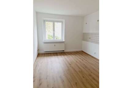 Wohnung zum Mieten in Chemnitz 200,00 € 39 m²