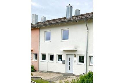Reihen-Mittel-Haus in Dingolfing zu vermieten!