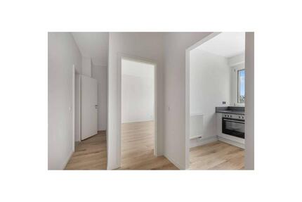 Top saniert und in ruhiger Lage: 2-Zi.-Wohnung im Altbau - Berlin Lichtenberg