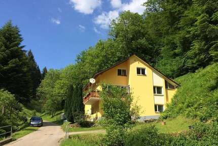 Haus zum Kaufen in Stegen 748.000,00 € 258 m²