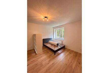 Voll Möblierte Wohnung - 295,00&nbsp;EUR Kaltmiete, ca.&nbsp; 42,00&nbsp;m&sup2; in Zwickau (PLZ: 08066) Auerbach