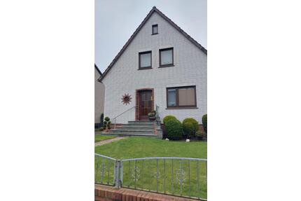 Einfamilienhaus in Lox. - 225.000,00&nbsp;EUR Kaufpreis, ca.&nbsp; 80,00&nbsp;m&sup2; in Loxstedt (PLZ: 27612)