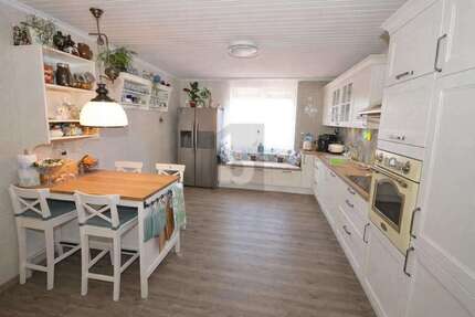 Haus zum Kaufen in Bad Oeynhausen 500.000,00 € 460 m²