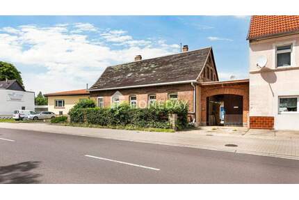 Hand- und Heimwerker aufgepasst: Backsteinhaus mit eigener Werkstatt und großem Grundstück - Aken (Elbe)