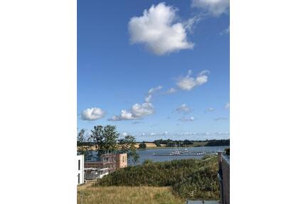 Wohnglück pur: Moderne 2,5-Zimmer-Wohnung mit großzügiger Dachterrasse an der Schlei - Kappeln