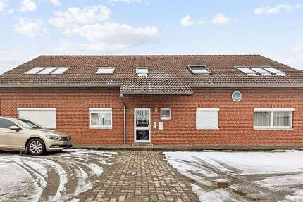 Wohnung zum Kaufen in Wesendorf 99.000,00 € 60.46 m²