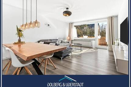 Direkt am Wald ! Modernisierte 4-Zimmer-Wohnung mit Südbalkon, Vollbad, Gäste-WC und 2 Kellerräumen - Hamburg / Rahlstedt