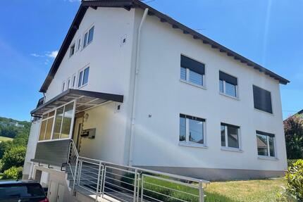 Dachgeschosswohnung - 800,00&nbsp;EUR Kaltmiete, ca.&nbsp; 80,00&nbsp;m&sup2; in Sankt Wendel (PLZ: 66606)