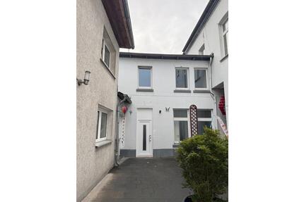 Ruhig & zentral: sanierte 2-Zimmer-Wohnung Büro in Buer - Gelsenkirchen