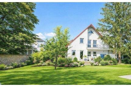 ca. 1.250 m² Traum-Grundstück und viel Freiraum für Familien - modernes A+ Haus - Wiesbaden Nordenstadt