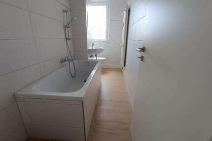 Wohnung zum Mieten in Bernburg 378,20 € 61 m²
