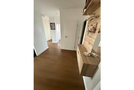 OHNE MAKLER!!! Renoviert und Saniert 4-ZW LANGENSELBOLD