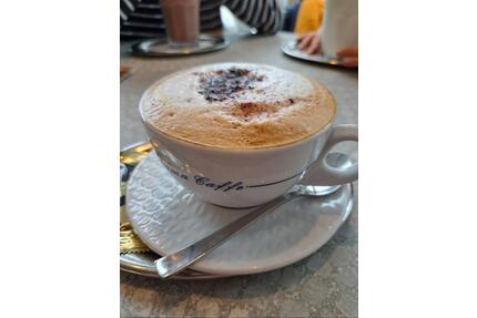 MODERNES CAFE IN ATTRAKTIVER LAGE - Hamburg Eidelstedt