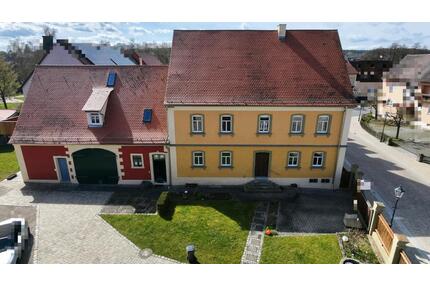 Ihr Wohntraum in Burgebrach: Historischer Hofcharme -Maklerfrei