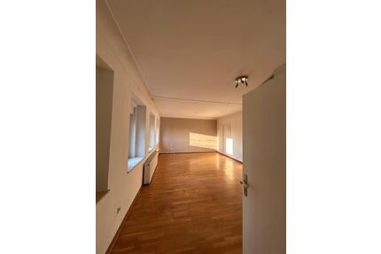 Charmante 2-Zimmer-Wohnung auf idyllischem Vierkanthof - Willich