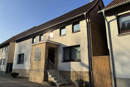 Haus zum Kaufen in Eime-Dunsen 147.000,00 € 133 m²