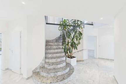 Haus zum Kaufen in Heilbronn 1.450.000,00 € 520 m²