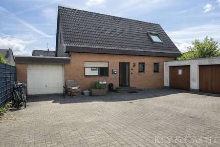 Haus zum Kaufen in Mönchengladbach 299.000,00 € 232 m²