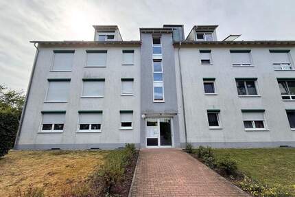 MA-Neuhermsheim: 4-Zimmer-Wohnung mit Terrasse, Garten und Tiefgaragenstellplatz - Mannheim