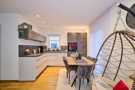 RESERVIERT - Ihr neues Terrassen-Paradies: Hochwertige EG-Wohnung mit Fußbodenheizung & Design-Küche - Straubing Gstütt