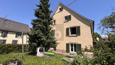 FAMILIENTRAUM MIT VIEL PLATZ & GEWERBEOPTION - Rümmingen
