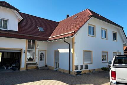 Wohnung zu vermieten - 1.200,00&nbsp;EUR Kaltmiete, ca.&nbsp; 99,00&nbsp;m&sup2; in Pentling (PLZ: 93080)