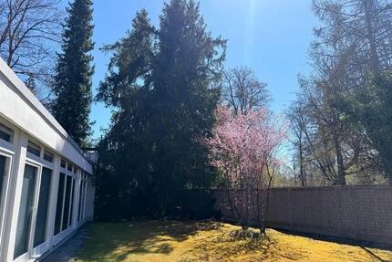 Sonniger Bungalow in München (WG geeignet) mit Garten in Bestlage