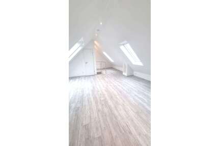 Wohnung zum Mieten in Duisburg 251,00 € 25.06 m²