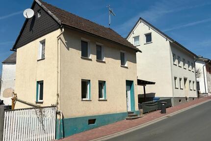 Einfamilienhaus zu Vermieten - 650,00&nbsp;EUR Kaltmiete, ca.&nbsp; 72,00&nbsp;m&sup2; in Hünfelden (PLZ: 65597)
