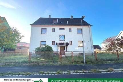 Sanierungsbedürftiges Mehrfamilienhaus in guter Lage - Selb