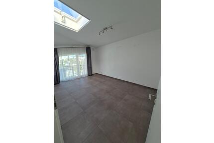 Ruhige, helle, offen geschnittene Wohnung, 96 qm - Sankt Augustin