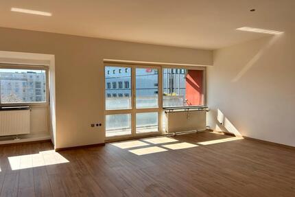 Sanierte 2 Zimmerwohung in der Hahnenstrasse - Köln