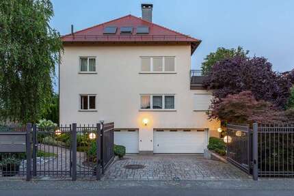 Haus zum Kaufen in Markkleeberg 1.975.000,00 € 490 m²