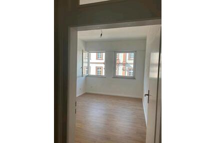 Helle 3,5Zimmerwohnung mit Dachterrasse zu vermieten - Speyer