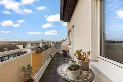 3 Zimmer mit Weitblick und Stellplatz in Niehl am Rhein, bezugsfrei - Köln