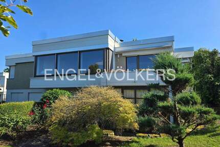 Wohnen in Ruhe und Grün . Gepflegter Bungalow mit flexibler Einteilung in ein bis drei Wohneinheiten - Rottenburg