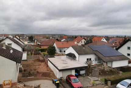 Dachgeschoss Wohnung in Bretzenheim bei Bad Kreuznach - Bingen am Rhein