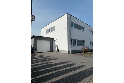 Doppelhaushälfte in Büchenbeuren zu vermieten