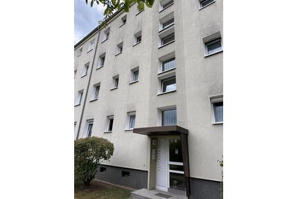 Attraktive Kapitalsnlage: Vermietete 3-Zimmer Wohnung mit Balkon - Weißenfels