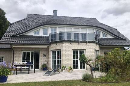 Haus zum Mieten in Damme 2.650,00 € 276 m²