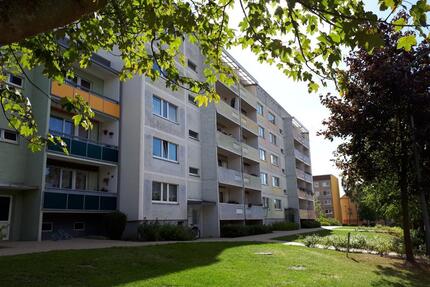 4R-Wohnung mit Balkon - 375,00&nbsp;EUR Kaltmiete, ca.&nbsp; 76,47&nbsp;m&sup2; in Stavenhagen (PLZ: 17153)