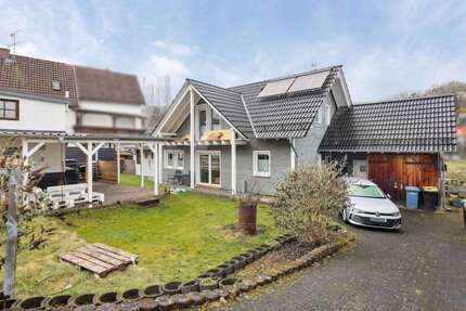 Haus zum Kaufen in Bad Endbach 272.000,00 € 120 m²