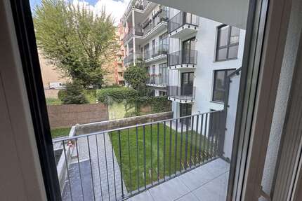 Wohnung zum Mieten in Berlin 1.825,75 € 73.03 m²