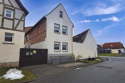 Flexibles Wohnkonzept mit drei Einheiten, Innenhof, Garten und Pool ! - Sangerhausen Riestedt