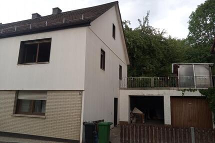 Haus mit kleinem Garten und großer Terasse, Doppelgarage, EBK - Königstein