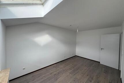 2 Zimmerwohnung in 4. Dachgeschoss - Pforzheim Weststadt