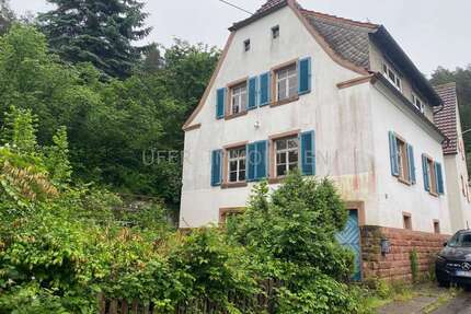 Haus zum Kaufen in Erlenbach bei Dahn 120.000,00 € 125 m²