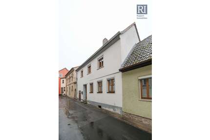 Haus zum Kaufen in Volkach 240.000,00 € 79 m²