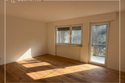 Kernsanierte 4 Zimmer-Wohnung mit Balkon und großzügigem Wohnbereich - Ludwigsburg Hoheneck